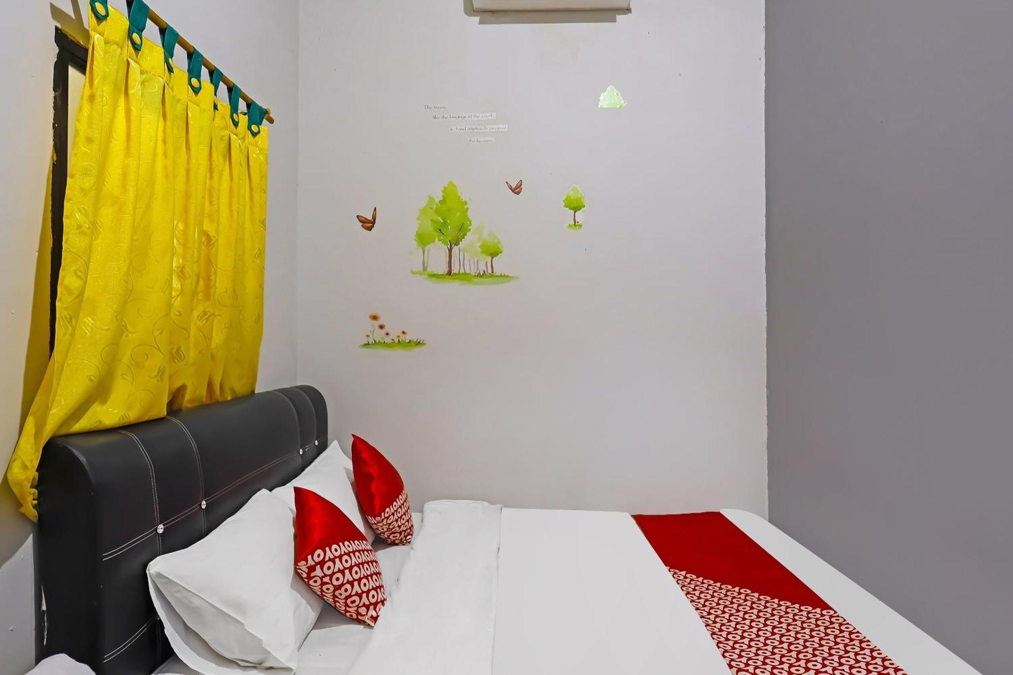 Oyo 92451 Hasan House Syariah 2Nearvihara Budhi Bhakti Nagoya Buitenkant foto