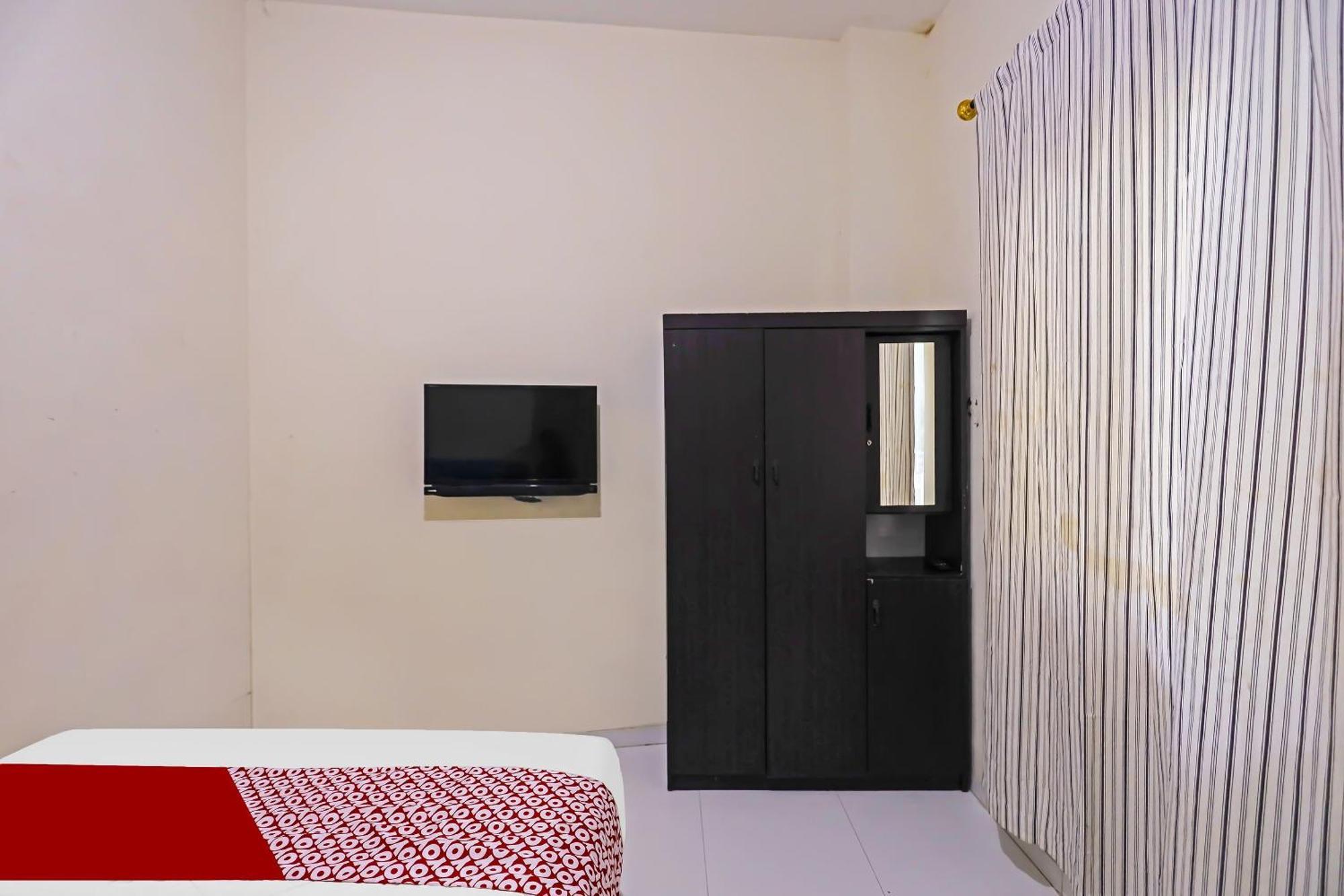 Oyo 92451 Hasan House Syariah 2Nearvihara Budhi Bhakti Nagoya Buitenkant foto
